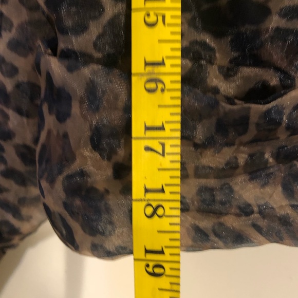 Fab’rik leopard print balloon sleeves wrap top - Picture 2 of 10